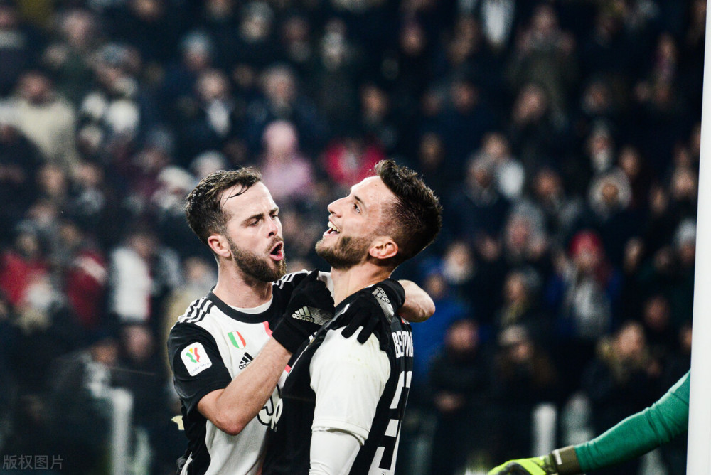 虽然他正式 虽然他正式