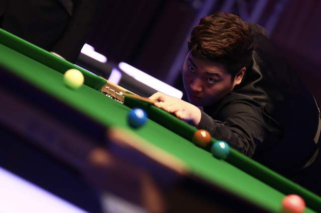 赛都像是一 赛都像是一