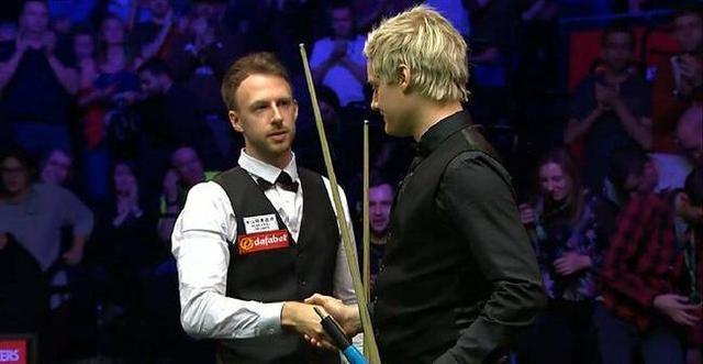 女排联赛中 女排联赛中