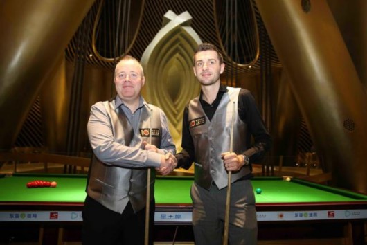 他们抓住机 他们抓住机